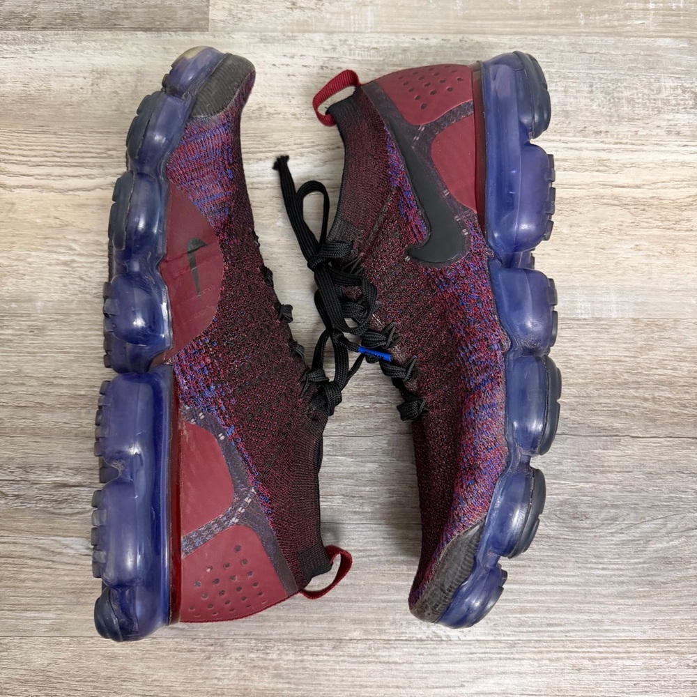 NikeVaporMax Flyknit Low Top Running Shoes-size 12 W’s/10.5 M’s *like NEW*